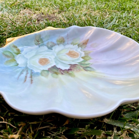 Antique Signed Hand Painted Porcelain Shell Dish - Picture 5 of 10